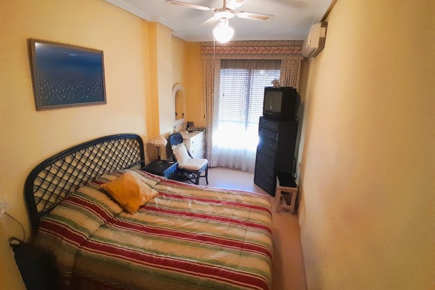 Venta - Apartamento / Piso - Guardamar del Segura - Urbanizaciones