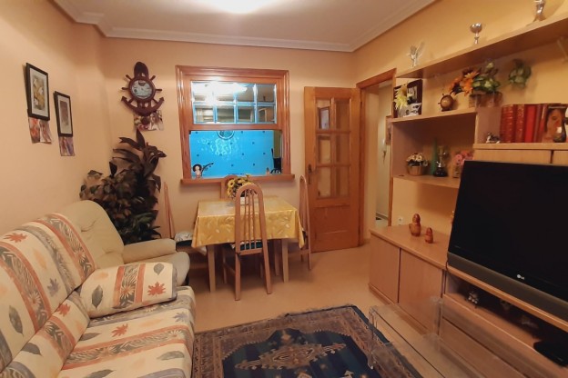 Venta - Apartamento / Piso - Guardamar del Segura - Urbanizaciones