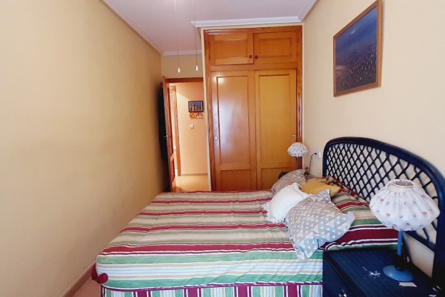 Venta - Apartamento / Piso - Guardamar del Segura - Urbanizaciones